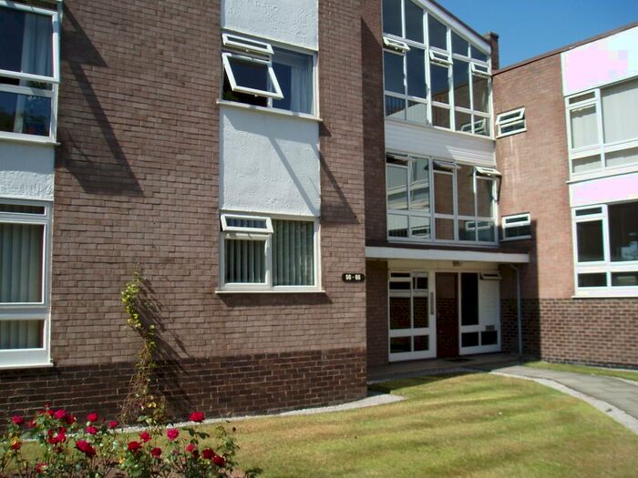 2 Bedroom Apartment To Rent In Thorne House, Fallowfield, M14