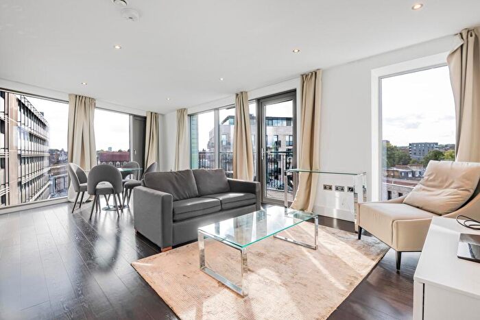 2 Bedroom Apartment To Rent In Camden, London, NW1