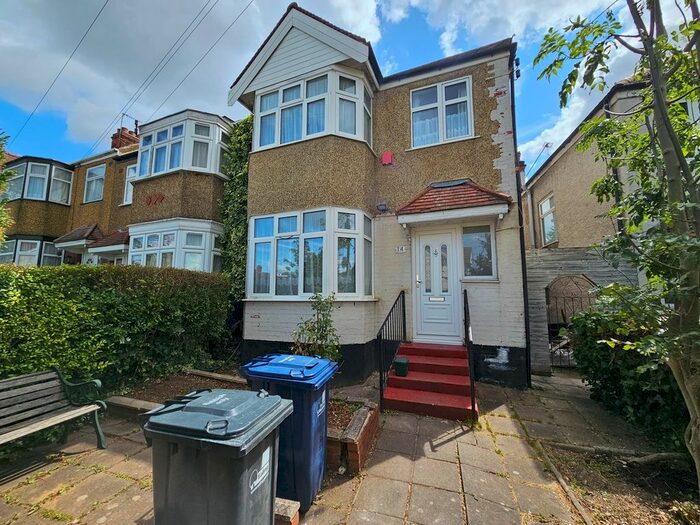3 Bedroom End Of Terrace House To Rent In Thirlmere Avenue, Perivale, Greenford, UB6