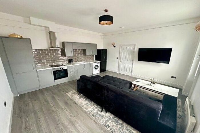 2 Bedroom Flat To Rent In St. Johns North, Wakefield, WF1