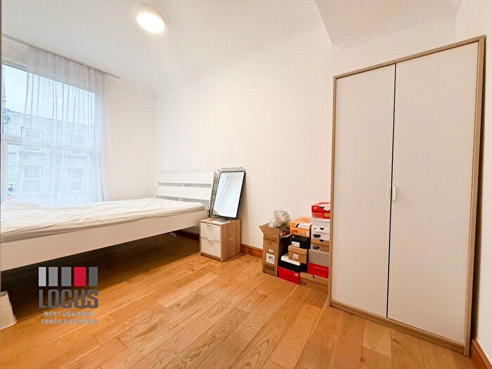 2 Bedroom Flat To Rent In Green Lanes, Newington Green, N16