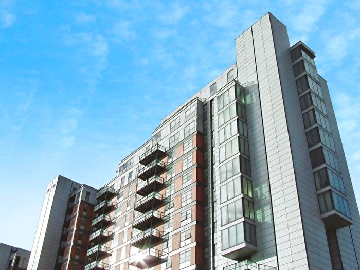 2 Bedroom Flat To Rent In West Point, Wellington Street, Leeds, West Yorkshire, LS1