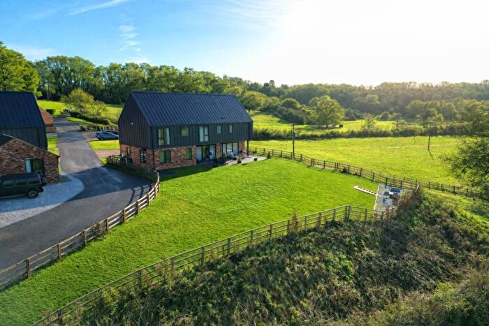 5 Bedroom Barn Conversion For Sale In Wilstead Hill, Haynes, MK45