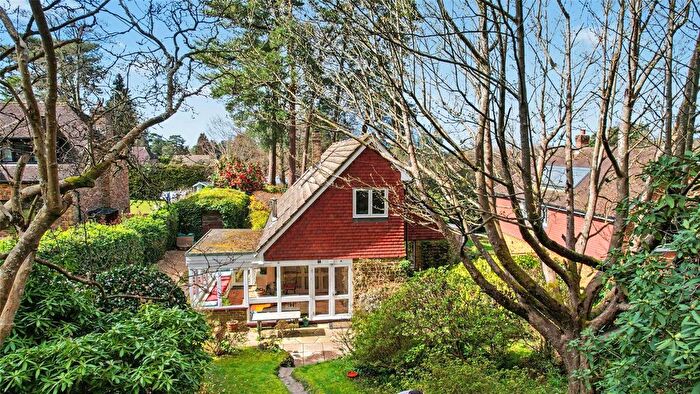 4 Bedroom Detached House For Sale In Seymour Road, Headley Down, Hampshire, GU35