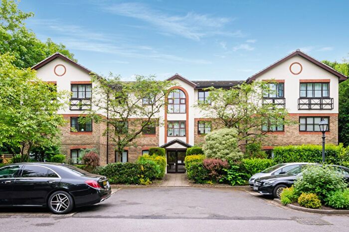 1 Bedroom Flat For Sale In Heathview Court, Parkside, Wimbledon, London, SW19