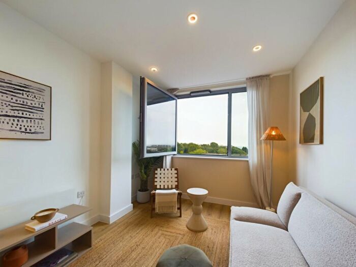 1 Bedroom Flat For Sale In Davigdor Road, Hove, East Sussex, BN3