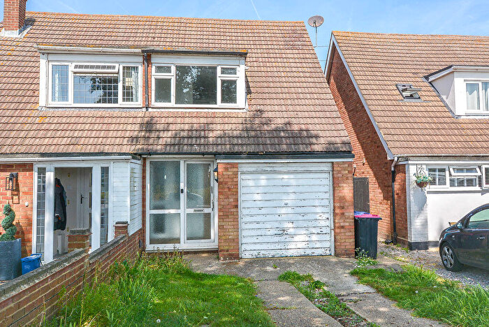 2 Bedroom Semi-Detached House To Rent In Wakering Road, Southend-On-Sea, SS3