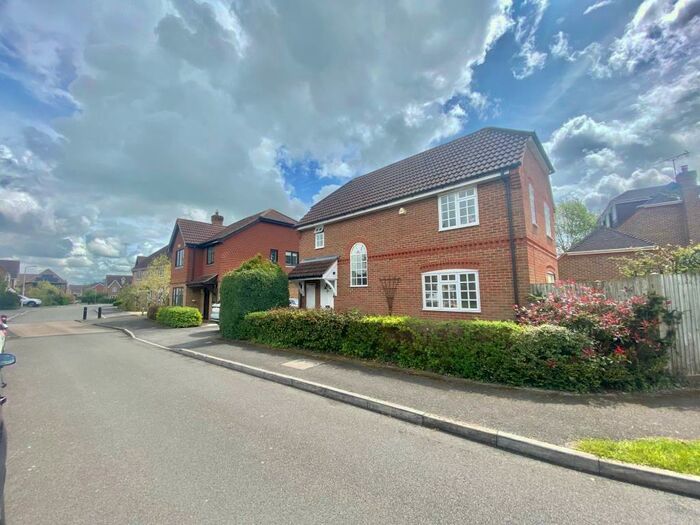 3 Bedroom Detached House To Rent In Charvil, Reading, RG10