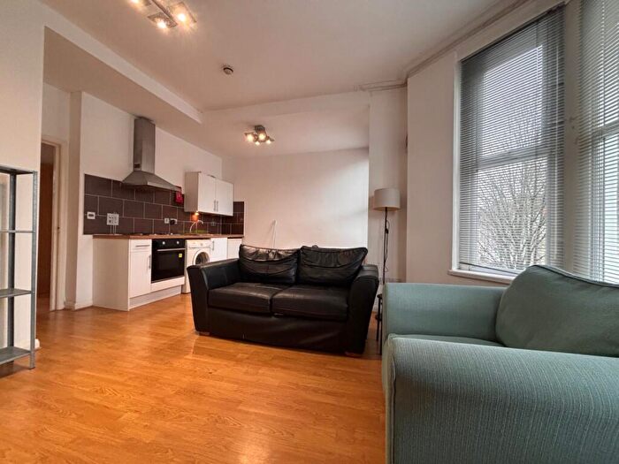 1 Bedroom Flat To Rent In Connaught Road, Roath, CF24