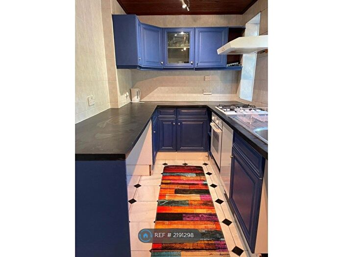 3 Bedroom Terraced House To Rent In Falloden Way, London, NW11