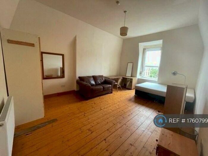 4 Bedroom Flat To Rent In Southpark Avenue, Glasgow, G12