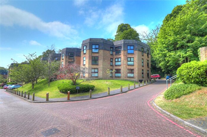 2 Bedroom Apartment For Sale In Chapel Fields, Charterhouse Road, Godalming, Surrey, GU7