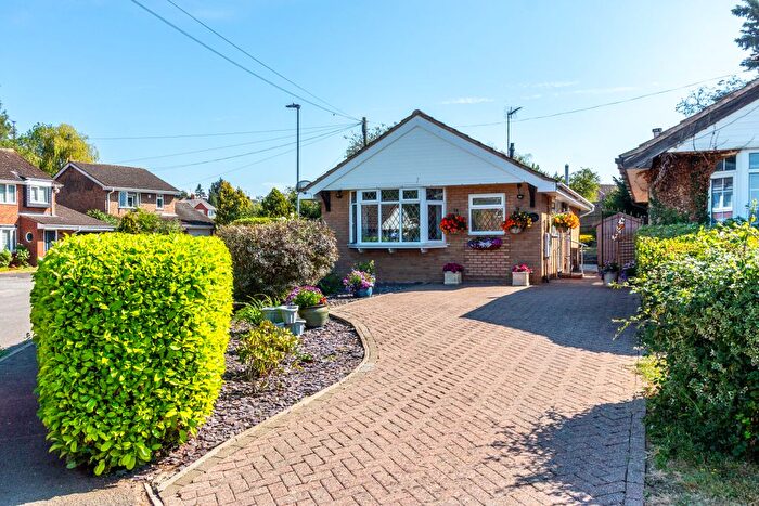2 Bedroom Detached Bungalow For Sale In Keats Way, Rushden, NN10