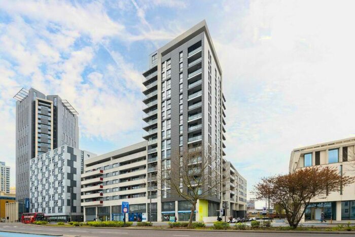 2 Bedroom Flat To Rent In Ward Road, Stratford, E15