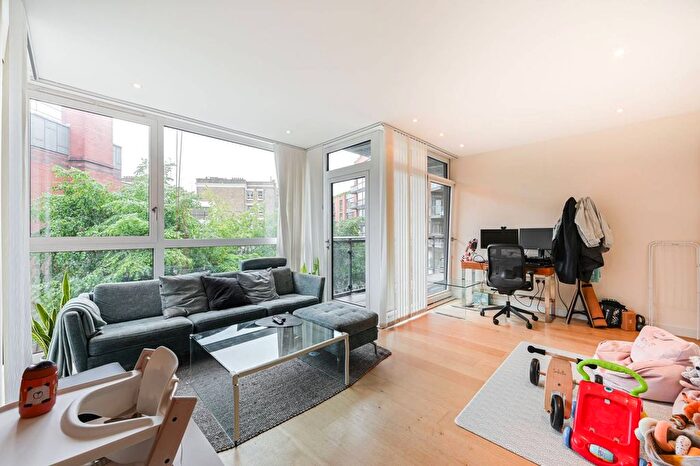 2 Bedroom Flat To Rent In Gatliff Road, Chelsea, London, SW1W