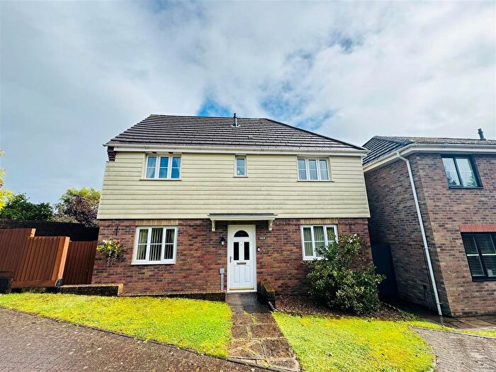 4 Bedroom Detached House For Sale In Llys Cyncoed, Oakdale, Blackwood, NP12