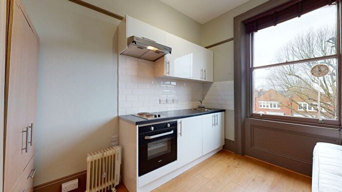 Studio To Rent In London, NW3