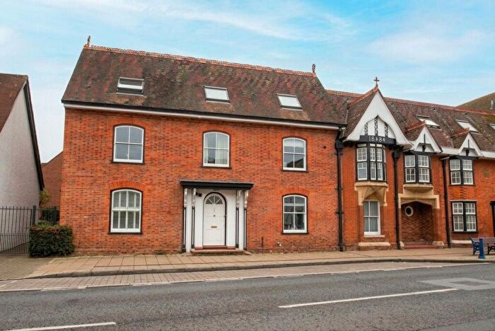 2 Bedroom Flat For Sale In St. Francis Court, Shefford, SG17