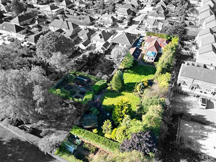 3 Bedroom Detached Bungalow For Sale In Middle Garth Drive, South Cave, HU15