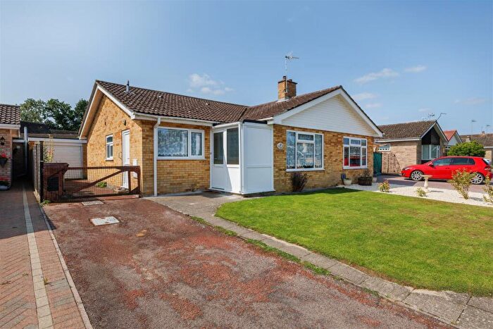 2 Bedroom Semi-Detached Bungalow For Sale In Babington Drive, Halesworth, IP19