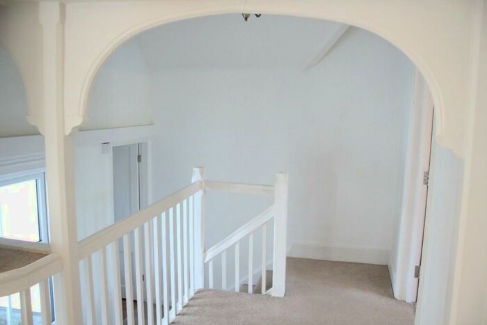 2 Bedroom Apartment To Rent In High Street, Hungerford, Berkshire, ., RG17