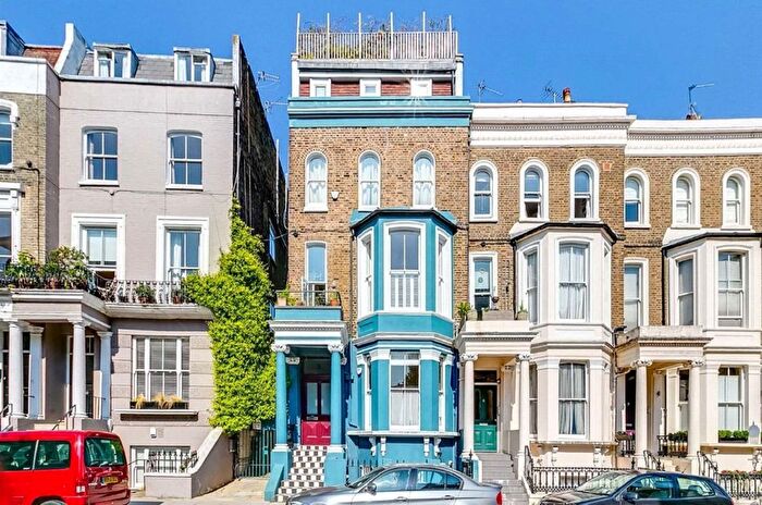 2 Bedroom Flat To Rent In Powis Gardens, Notting Hill, W11