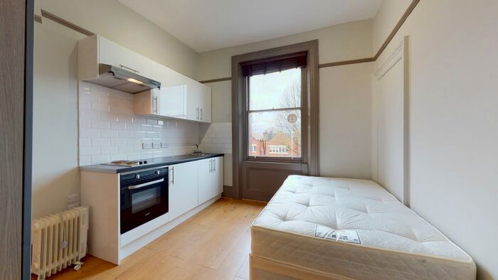 Studio To Rent In Belsize Avenue, London NW3