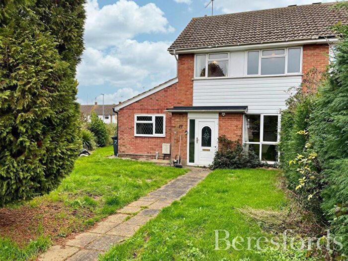4 Bedroom End Of Terrace House For Sale In Millfields, Writtle, CM1
