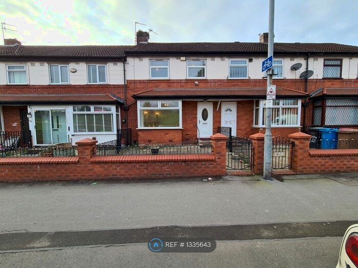 3 Bedroom Terraced House To Rent In Langworthy Road, Salford, M6