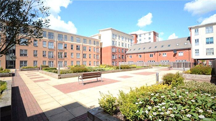 2 Bedroom Apartment To Rent In Battle Square, Reading, Berkshire, RG30