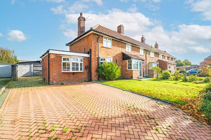 3 Bedroom Semi-Detached House For Sale In Plantation Road, Hellesdon, NR6