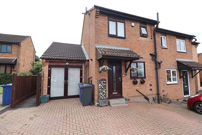 3 Bedroom Semi Detached House For Sale In Lanark Drive, Mexborough, S64