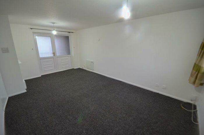 2 Bedroom Flat To Rent In St. Pauls Court, Oswaldtwistle, BB5