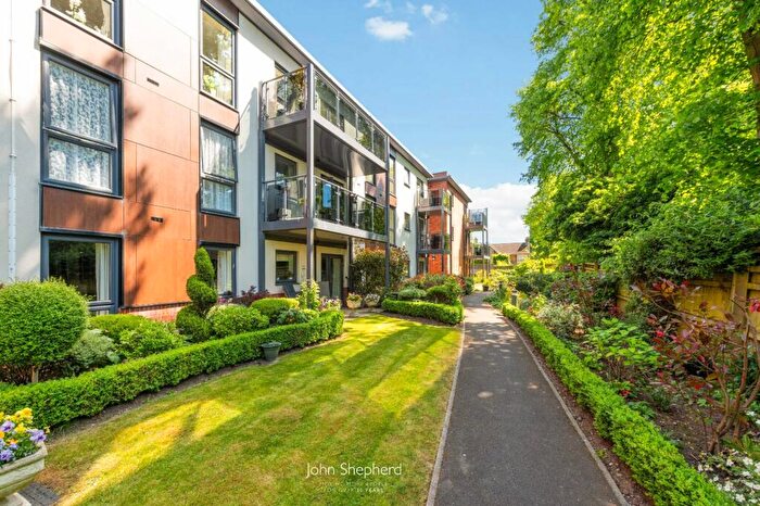 2 Bedroom Retirement Property For Sale In Hampton Lane, Solihull, West Midlands, B91