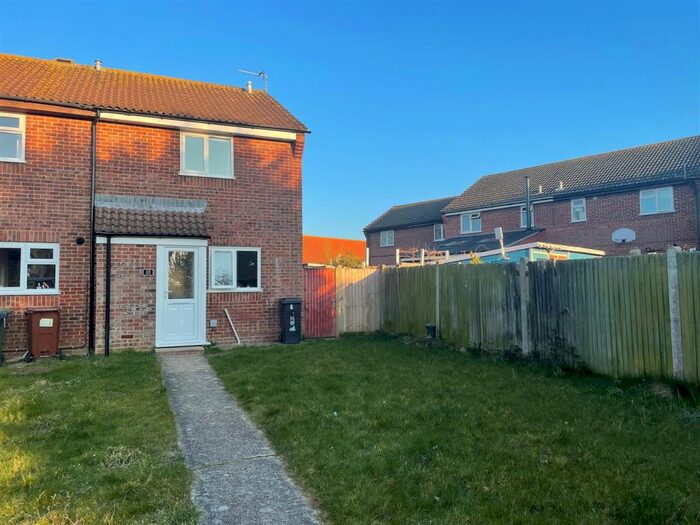 2 Bedroom End Of Terrace House To Rent In Bembridge Road, Eastbourne, BN23