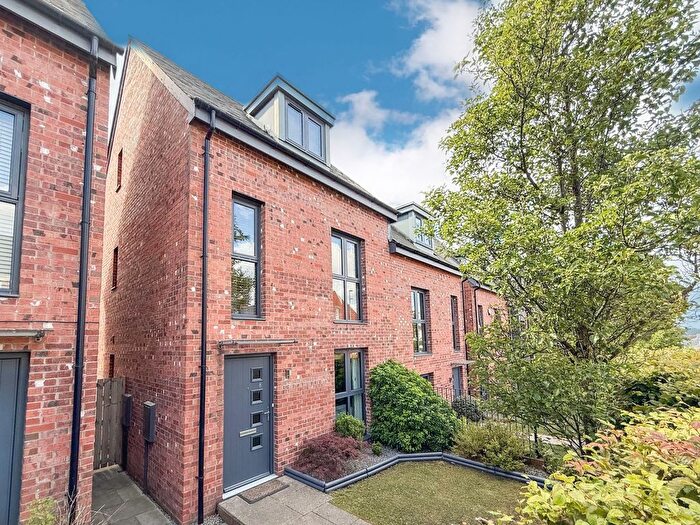 4 Bedroom Semi-Detached House For Sale In Enfield Road, Gateshead, NE8