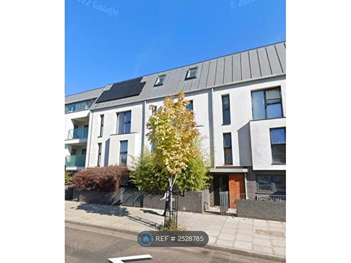 5 Bedroom Terraced House To Rent In Richmond Road, London, E8