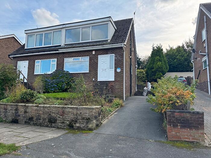 3 Bedroom Semi-Detached House To Rent In Kenley Parade, Bradford, West Yorkshire, BD7