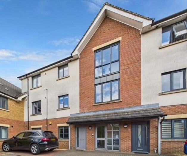 2 Bedroom Maisonette To Rent In Matis House, Queensway, Hemel Hempstead, HP2