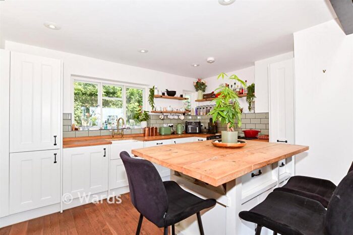3 Bedroom Detached Bungalow For Sale In Chart Road, Sutton Valence, Maidstone, Kent, ME17