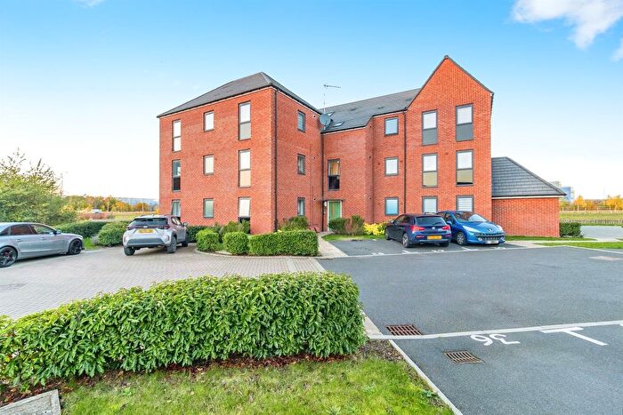 2 Bedroom Flat For Sale In Courtenay Croft, Eagle Farm South, Milton Keynes, MK17