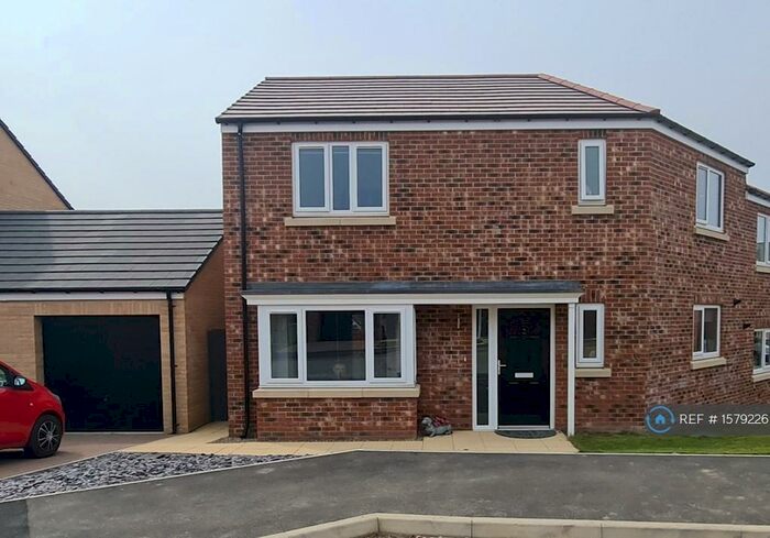 3 Bedroom Semi-Detached House To Rent In Pocklington Way, Houghton-Le-Spring, DH5