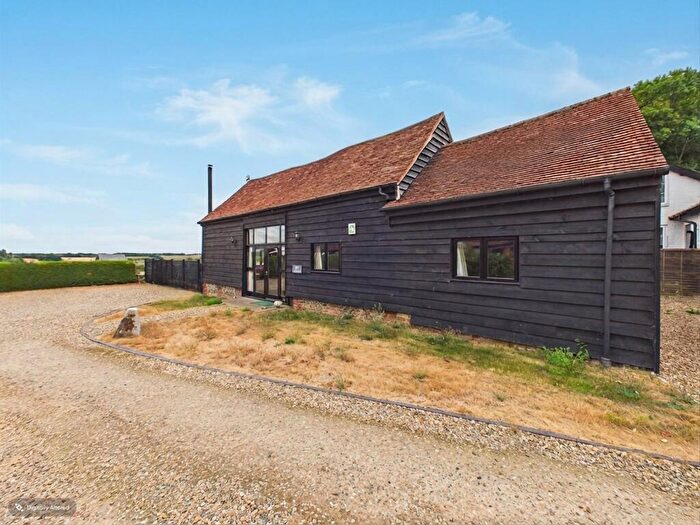 3 Bedroom Barn Conversion To Rent In The Oasthouse, Wycombe Road, Studley Green, High Wycombe, Buckinghamshire, HP14