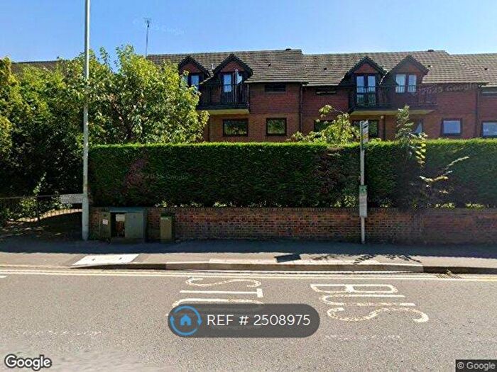 2 Bedroom Flat To Rent In Lynbury Court, Watford, WD18