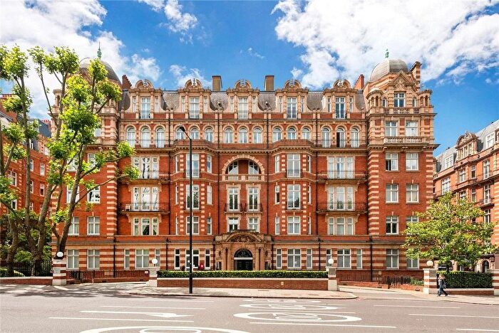 1 Bedroom Flat To Rent In Clarendon Court, Maida Vale, London, W9