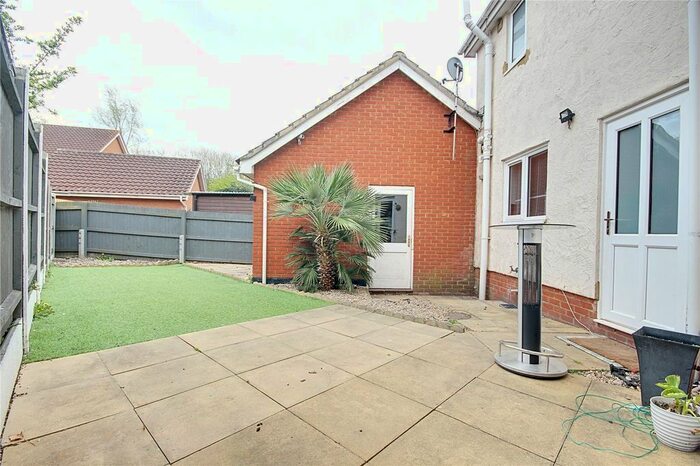 3 Bedroom Semi-Detached House To Rent In Rush Drive, Waltham Abbey, Essex, EN9