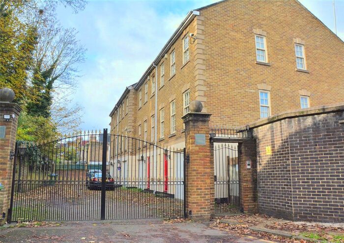 3 Bedroom Terraced House To Rent In Mayston Mews, London, SE10