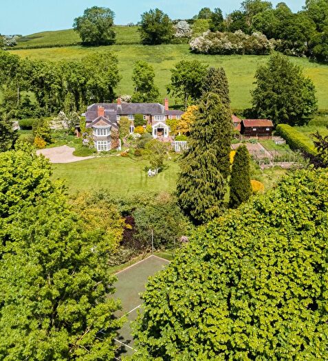 6 Bedroom Detached House For Sale In The Pound, HR6