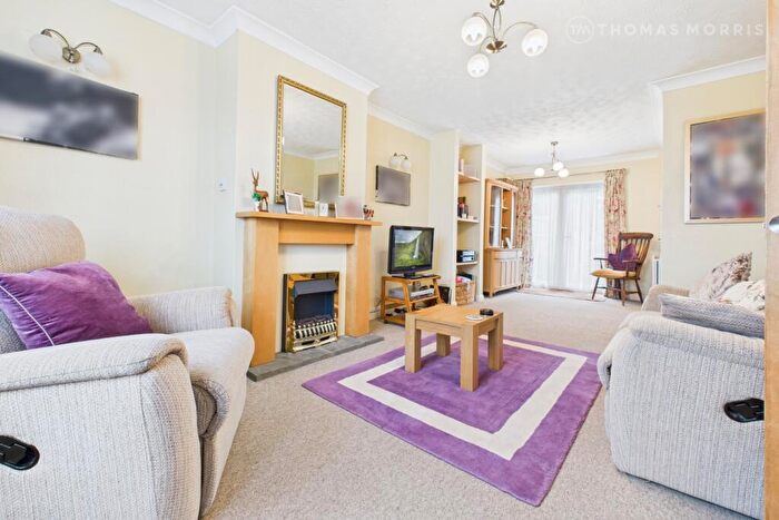 2 Bedroom Semi-Detached House For Sale In Holme Court Avenue, Biggleswade, Bedfordshire, SG18