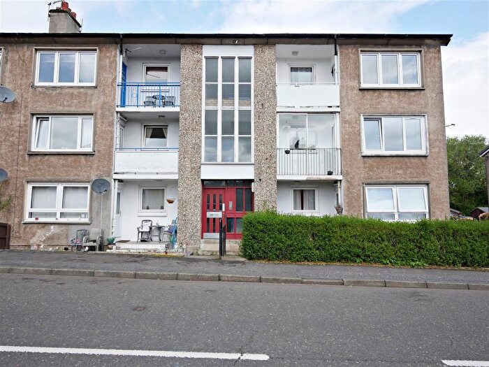 2 Bedroom Flat To Rent In Service Street, Lennoxtown, G66